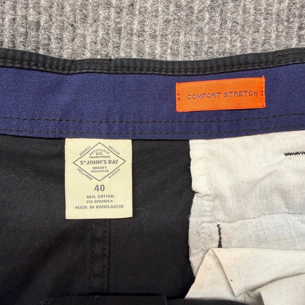 St Johns Bay Mens Black Comfort Stretch Chino Shorts Size 40 Flat Front Cotton
